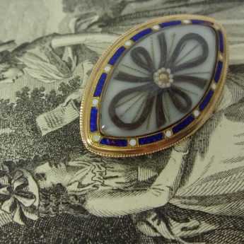 A brooch exchanged as a token of love or friendship dated 1792