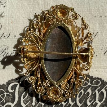 Georgian profile portrait brooch