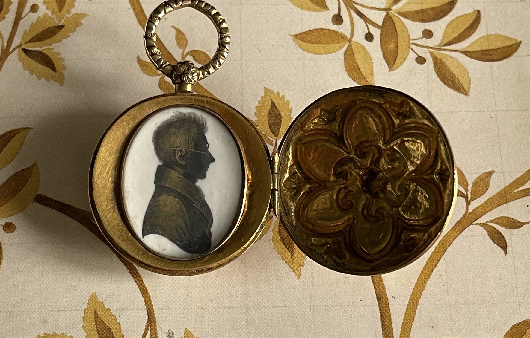 John Field, profile of a bespectacled gentleman in a gold locket