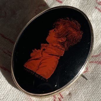 Jacob Spornberg, rare Etruscan style silhouette in a brooch setting